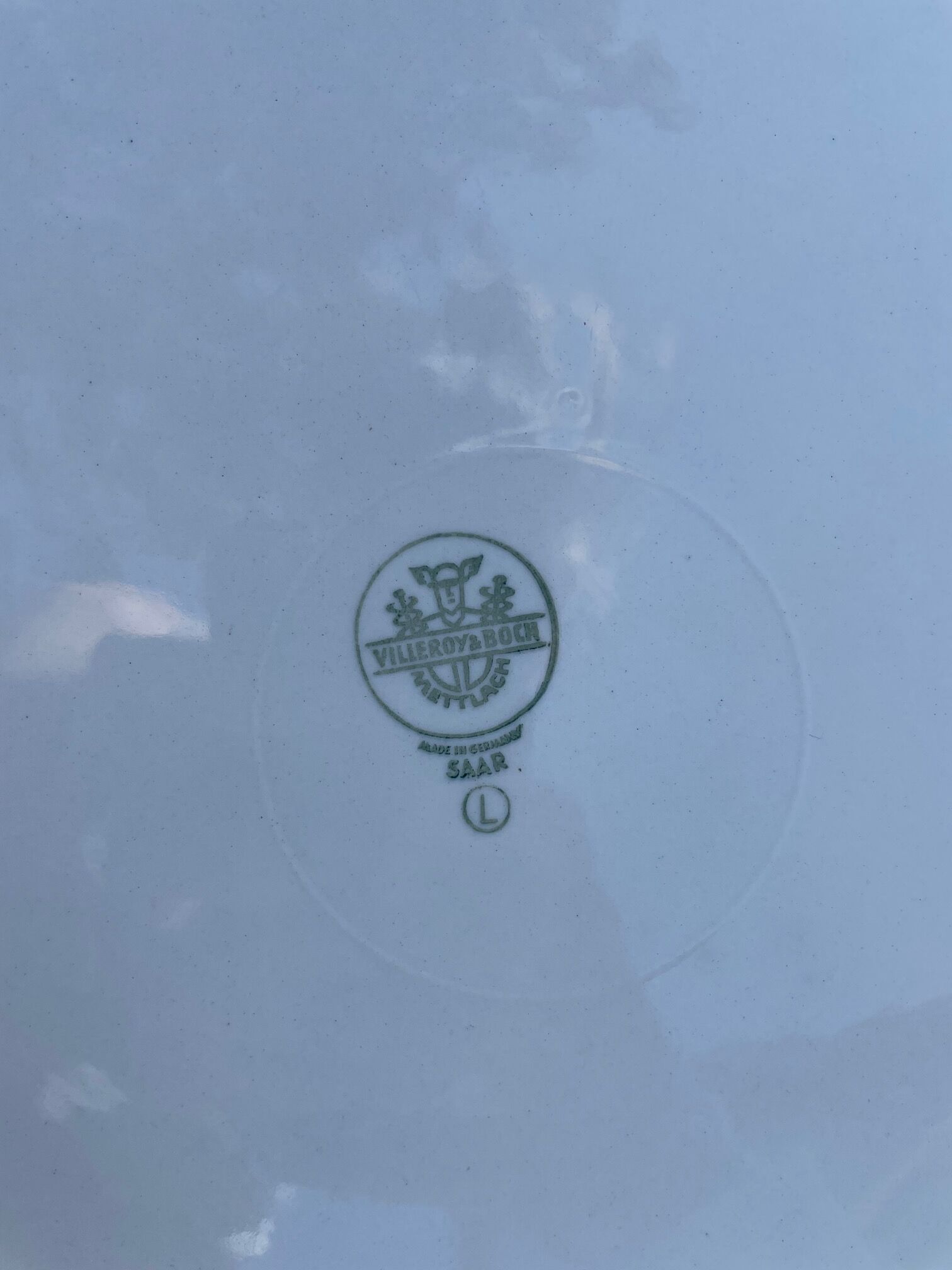 Raspberry pink cake dish Villeroy and Boch