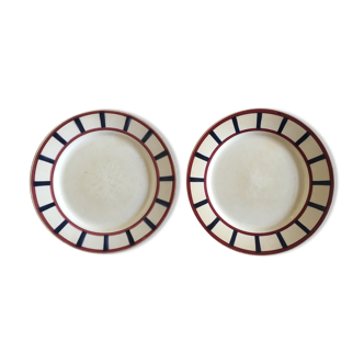 Paire d'assiettes plates en terre de fer Bearn motif basque HBCM