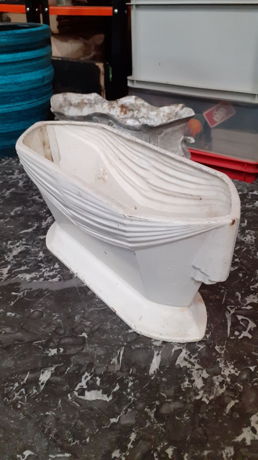 Art deco cast iron planter