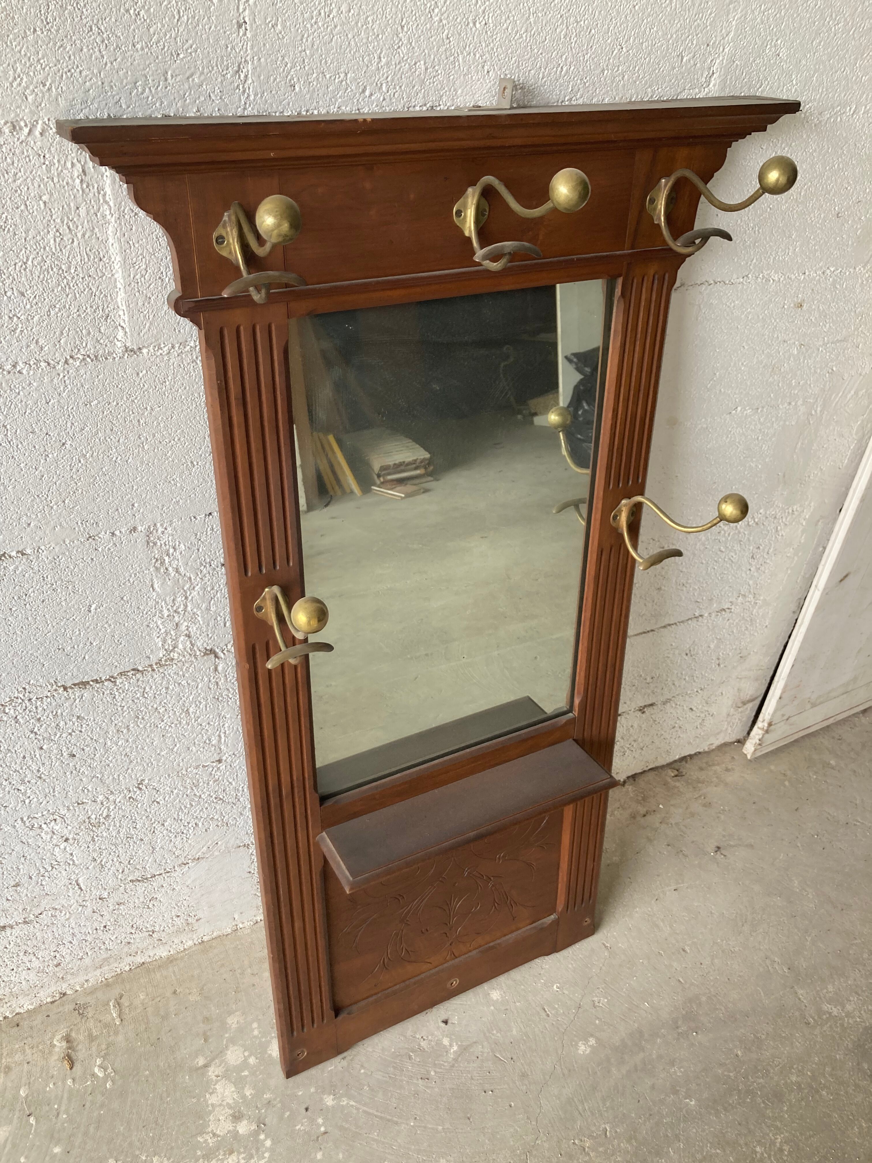 Cloakroom Coat rack with vintage mirror