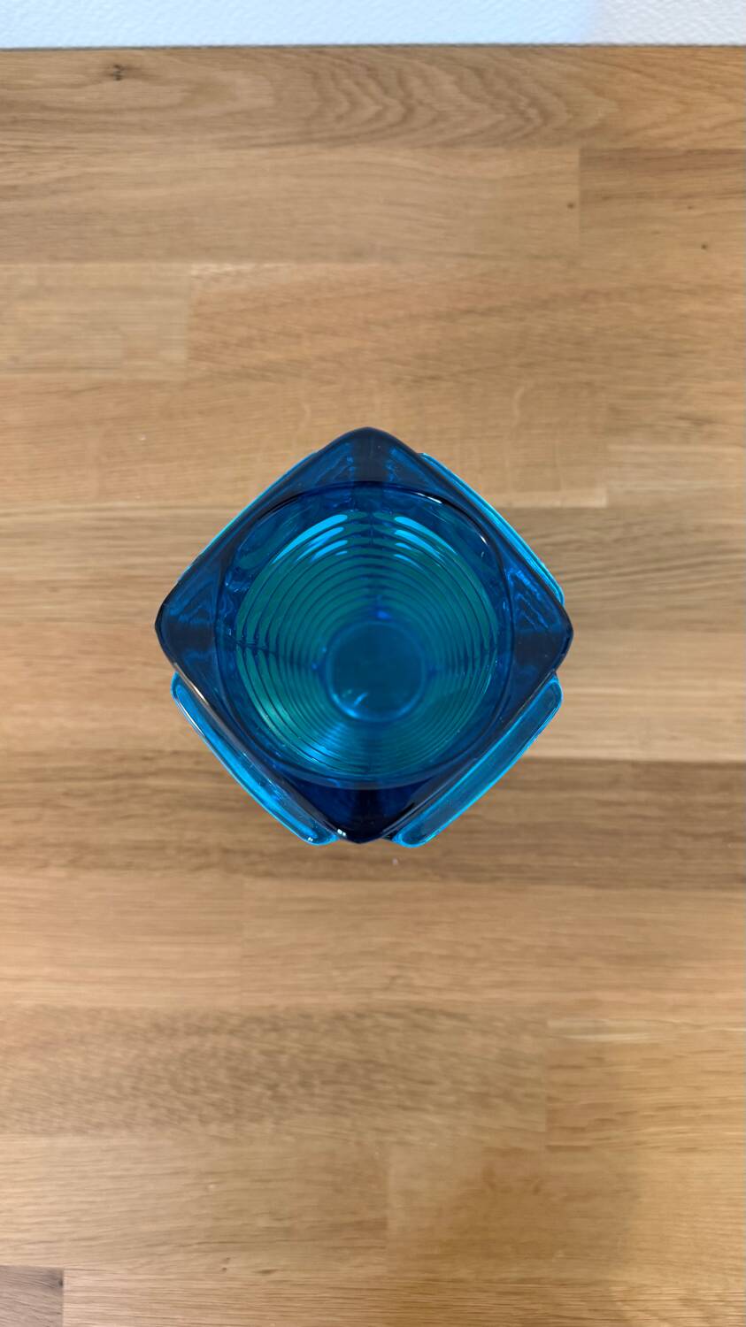 Vase en verre pressé “radiateur” de Frantisek Vizner, années 1960.