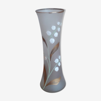 White glass vase enamelled thrush decoration