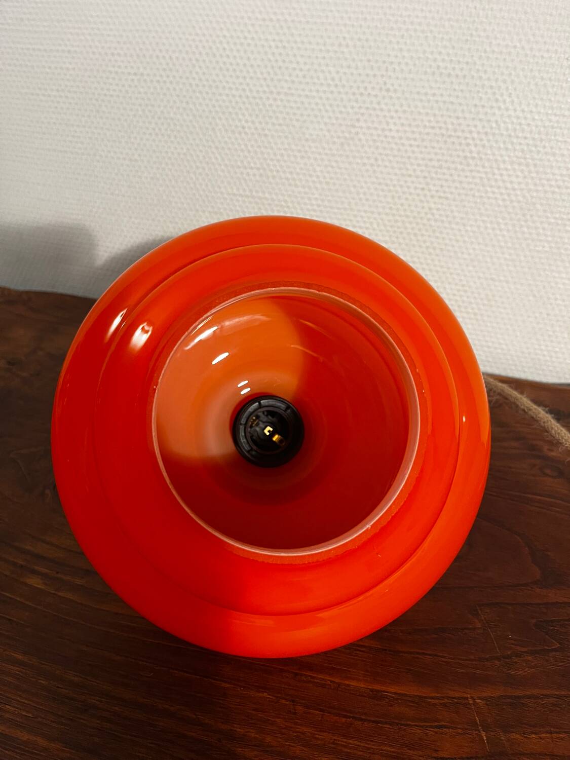 Suspension vintage orange verre opalin