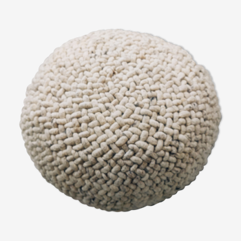 Wool pouf