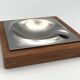 Cendrier design moderniste en bois et métal inox 16 x 16 cm