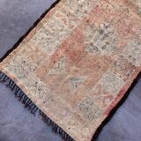 Moroccan peach carpet - 105 x 193 cm