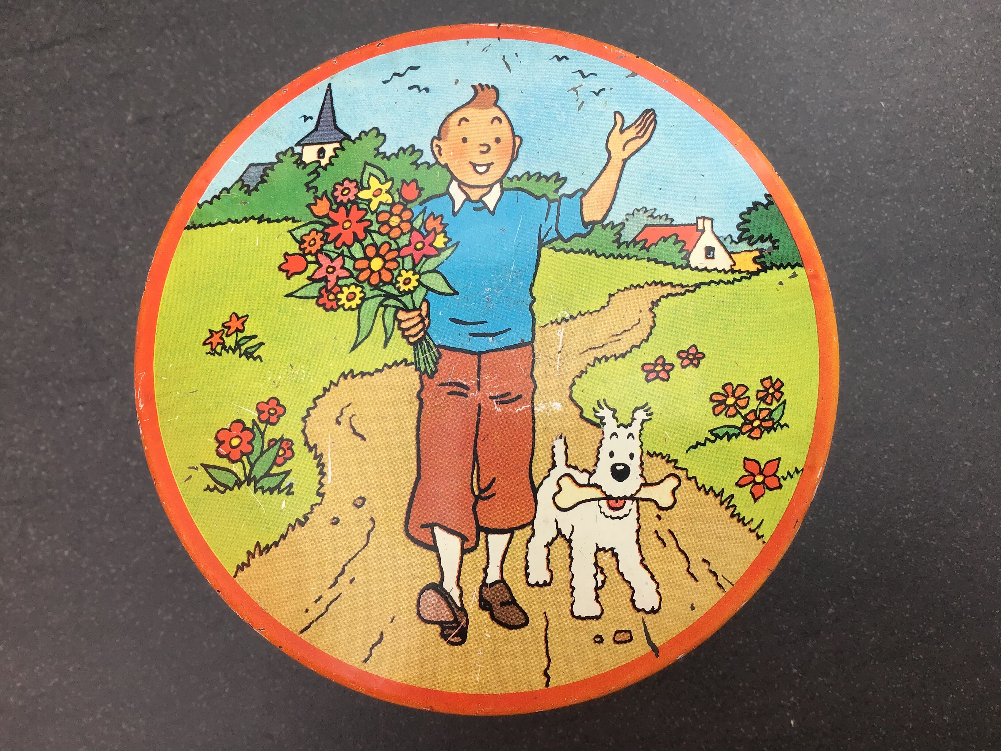TINTIN - BOITE à bonbons en métal Les portraits- Brochet 1965 EUR 71