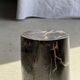 Table d'appoint en bois pétrifié noir