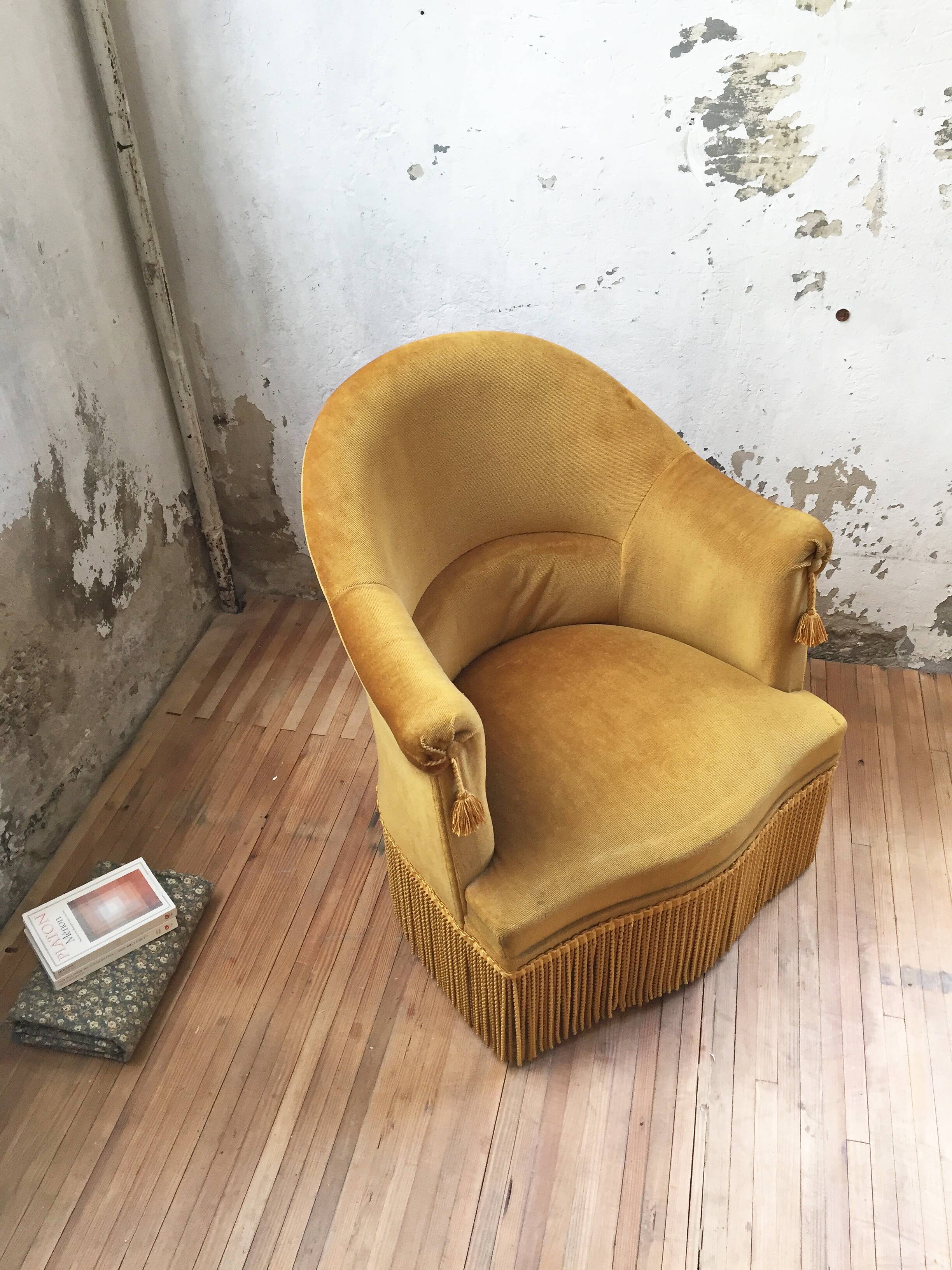 Fauteuil crapaud jaune