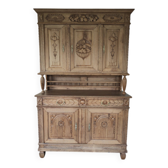 Double-body buffet