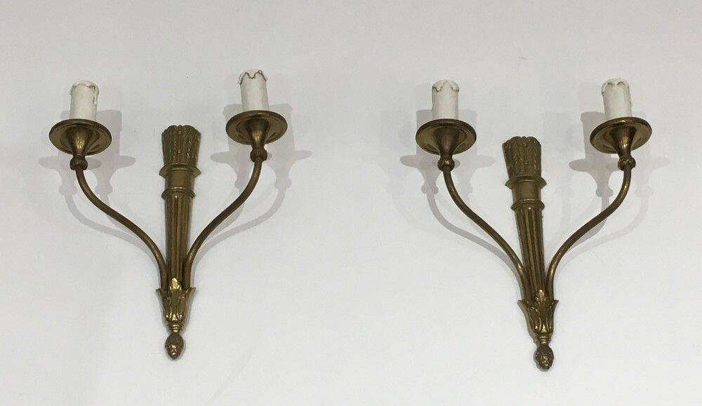 Pair of Louis XVI style bronze wall sconces with quivers