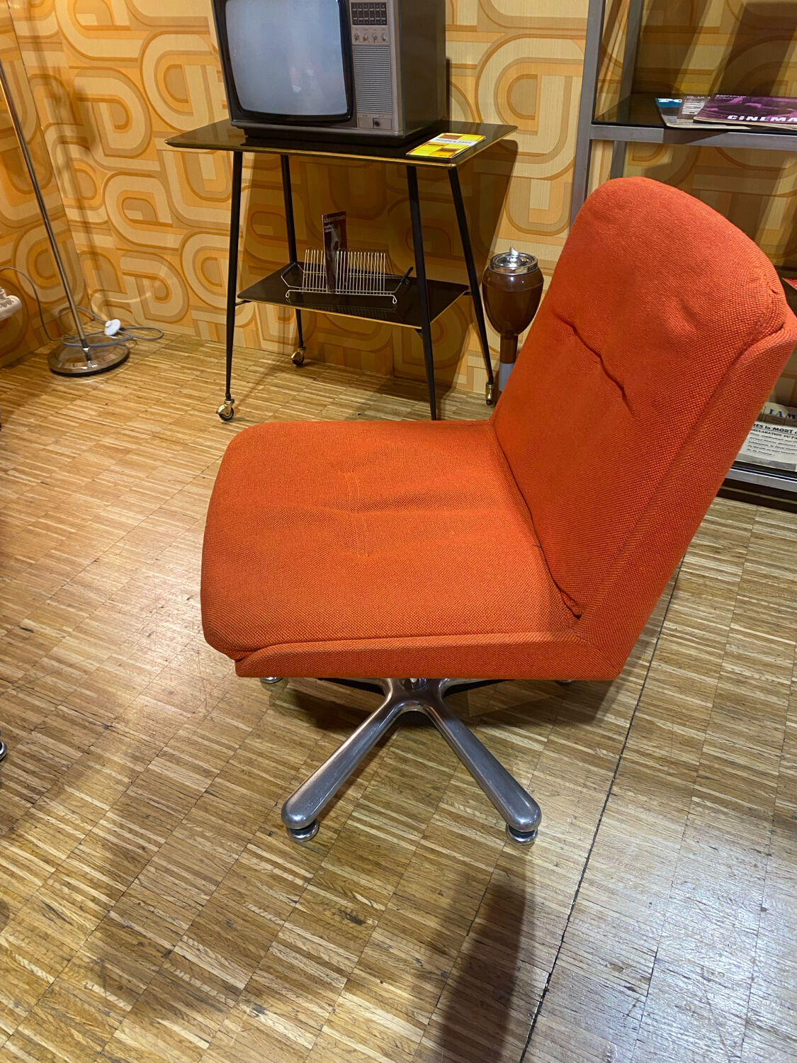 Fauteuils orange 70’S pivotants