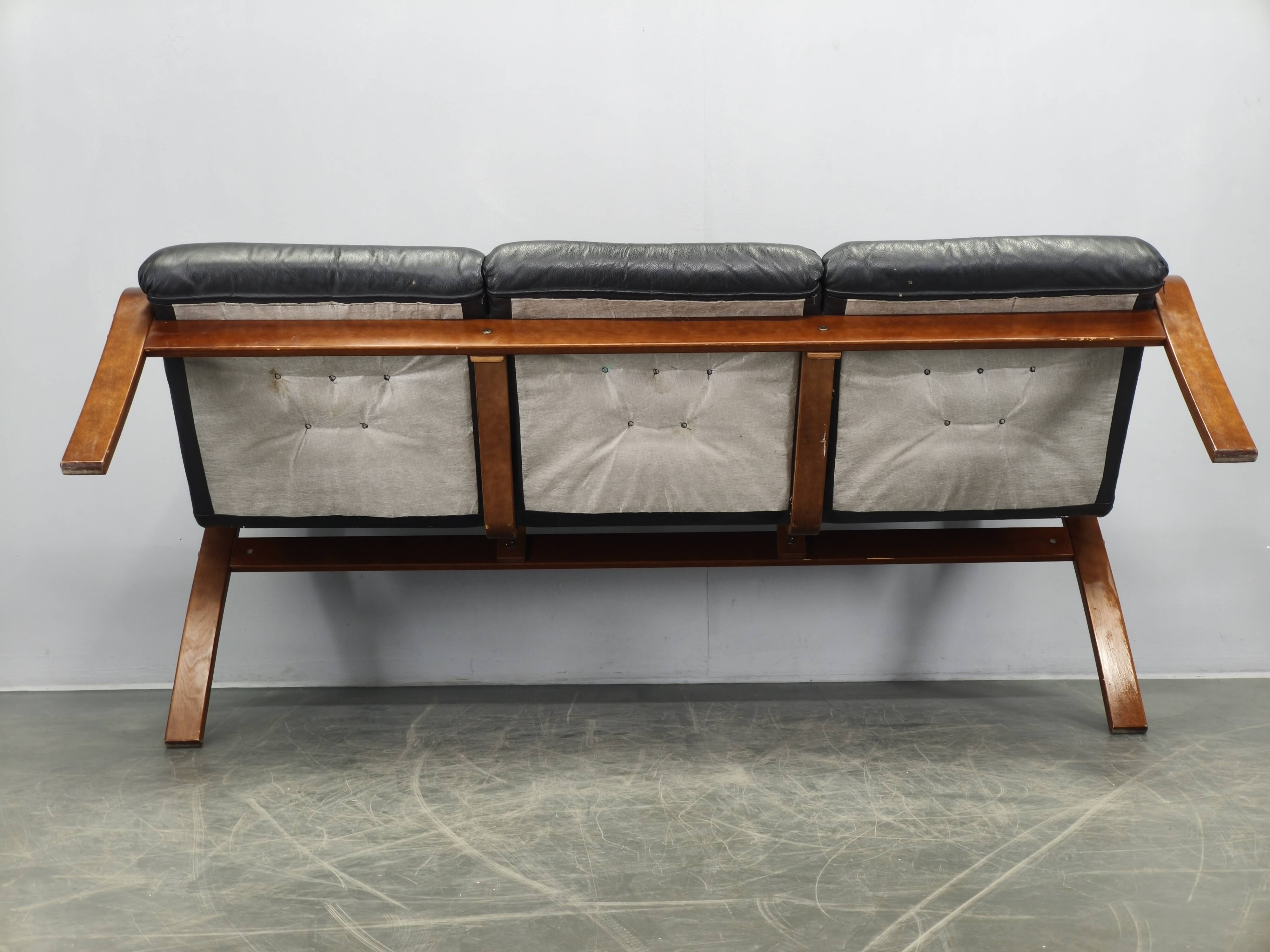 Scandinavian Leather Sofa in the Style of Alvar Aalto, 1970s