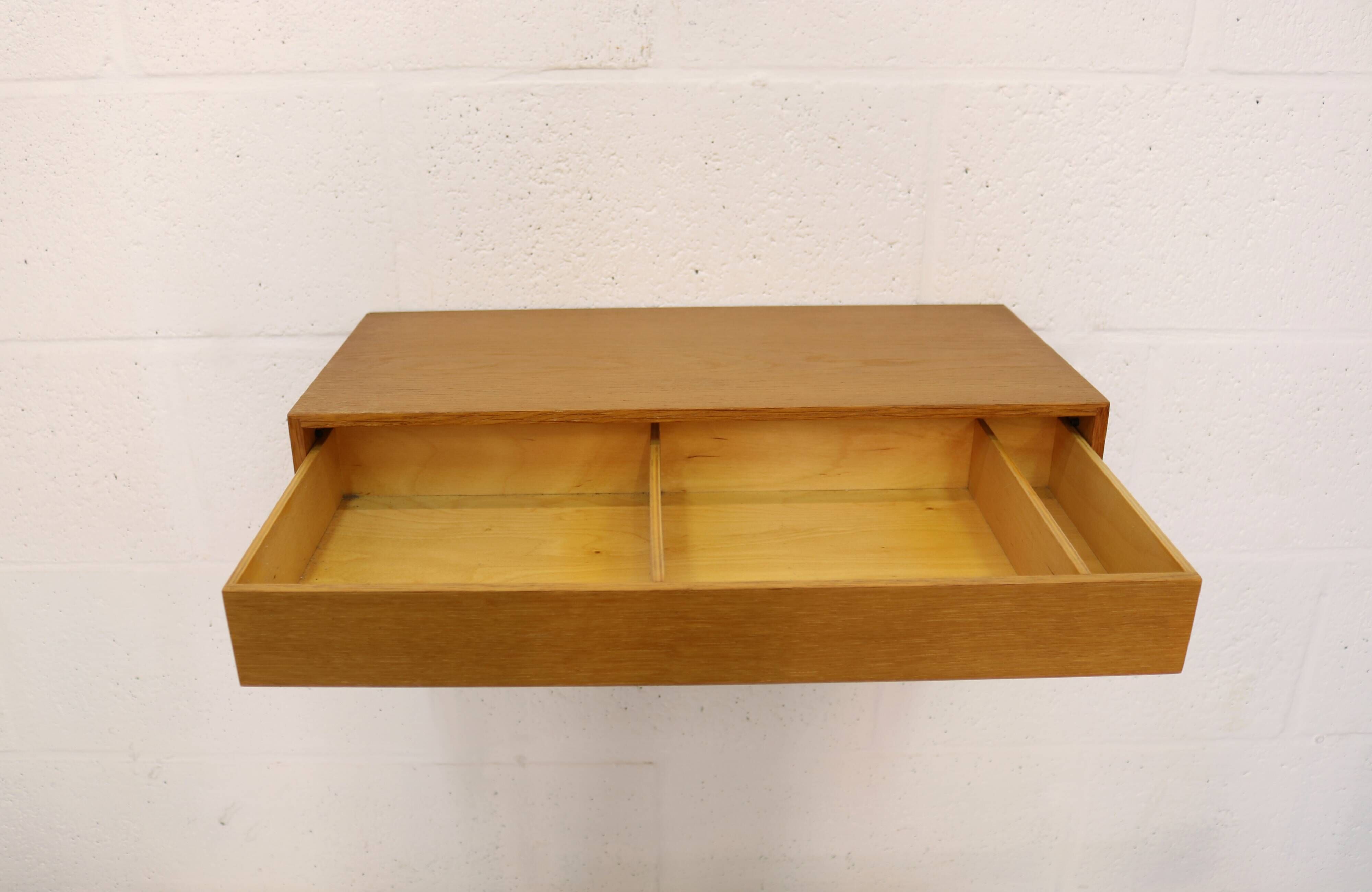 Rare floating nightstand  in oak wood with  drawers - Denmark 70