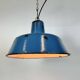 Lampe à suspension industrielle en émail bleu, années 1960
