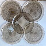 5 assiettes Arcoroc verre fumé fleur