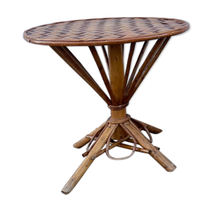 Table ronde en châtaignier