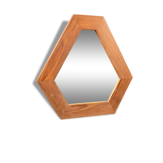 A hexagonal mirror