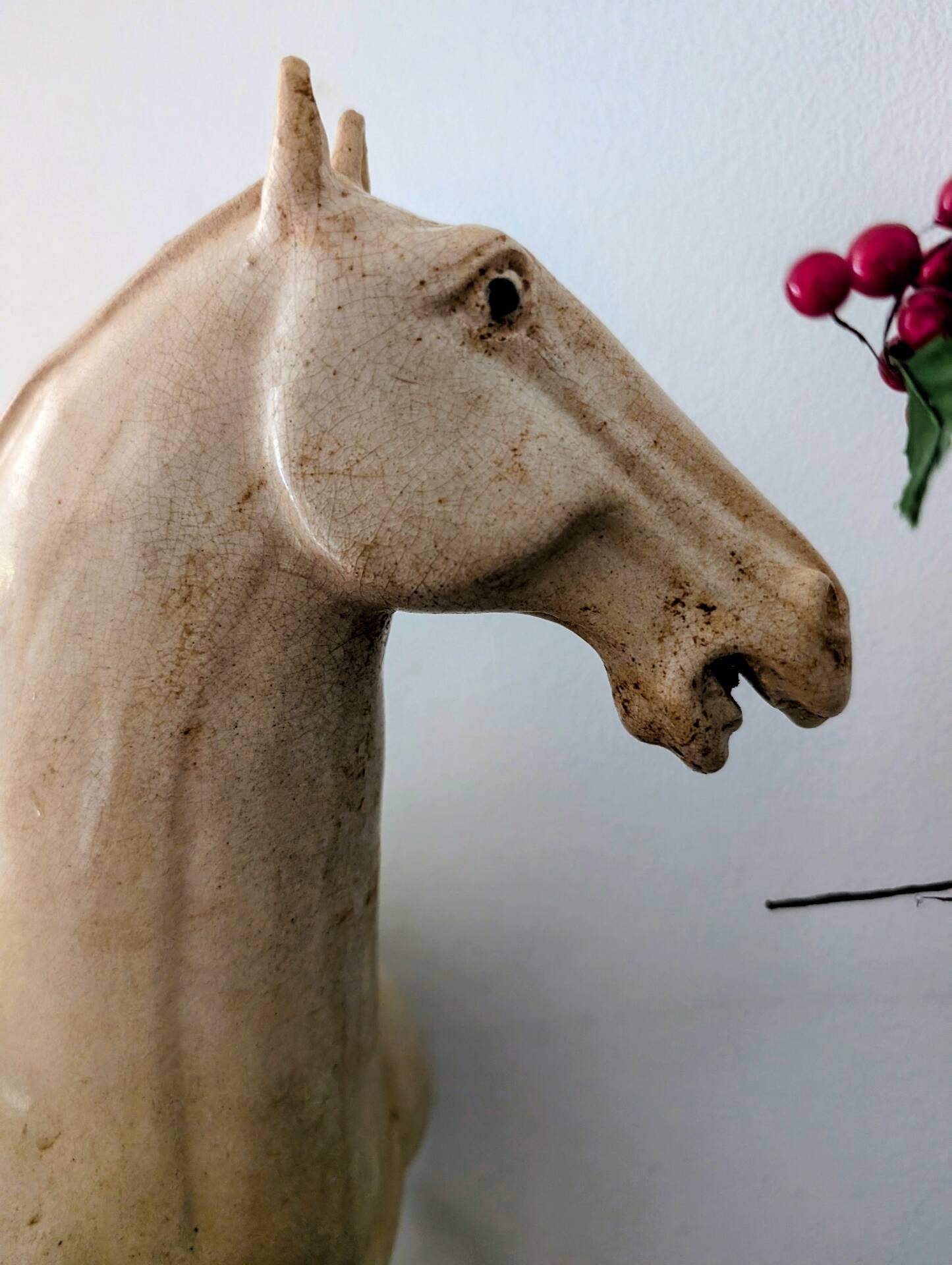Large Tang-style horse in crackled ceramic 40 cm