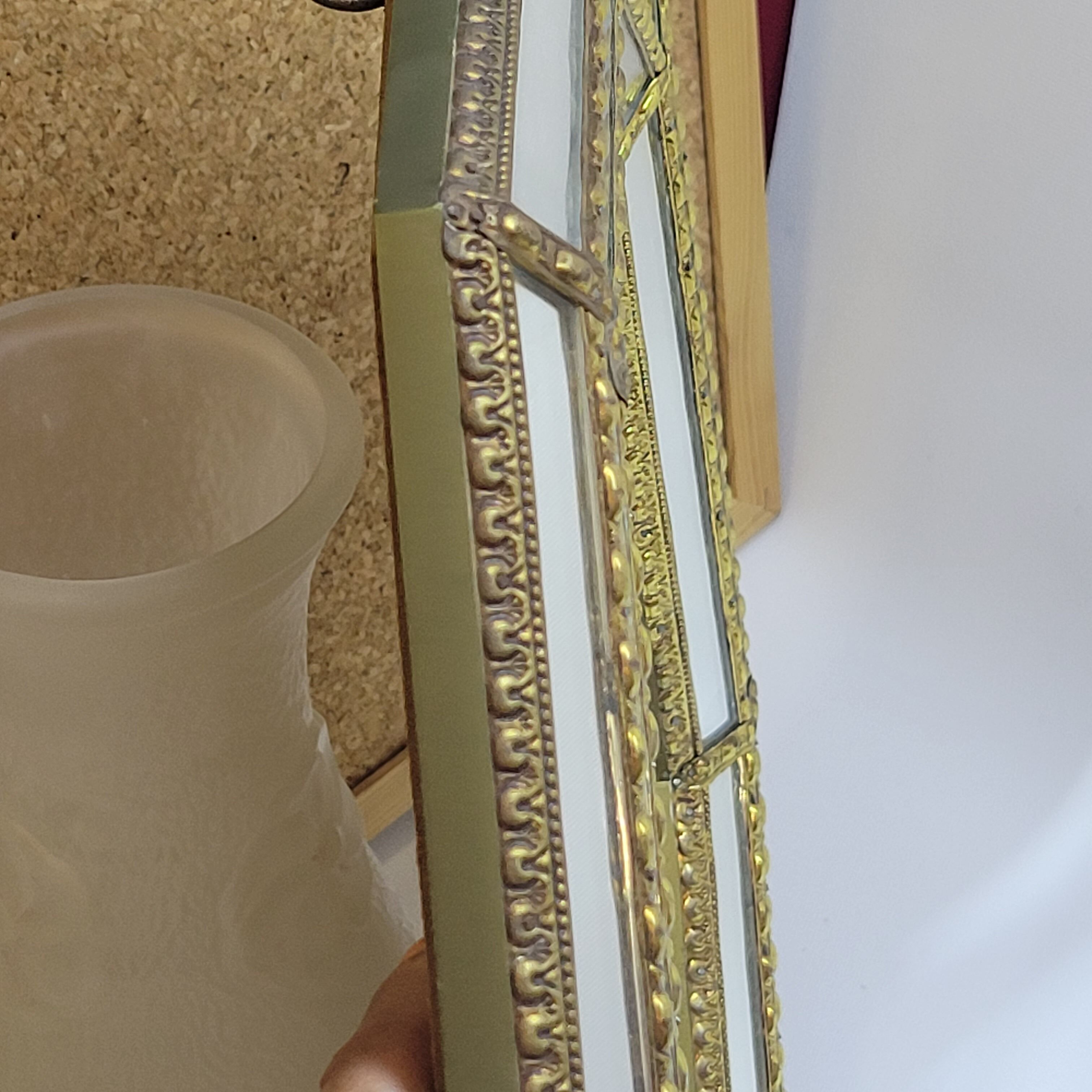 Miroir Mural Octogonal A Facettes Orné De Laiton Style Vénitien