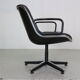 Chaise de bureau pivotante en cuir de Charles Pollock pour Knoll, années 1980