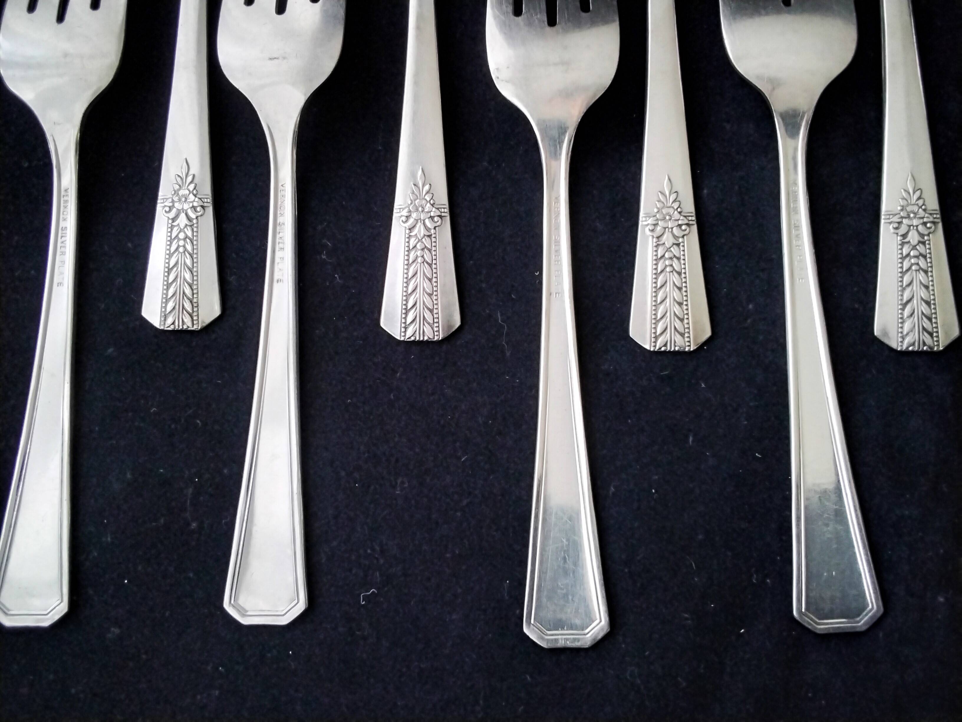 Set of 12 Silver Plate Vernon Pattern Romfort Cake Forks 1939