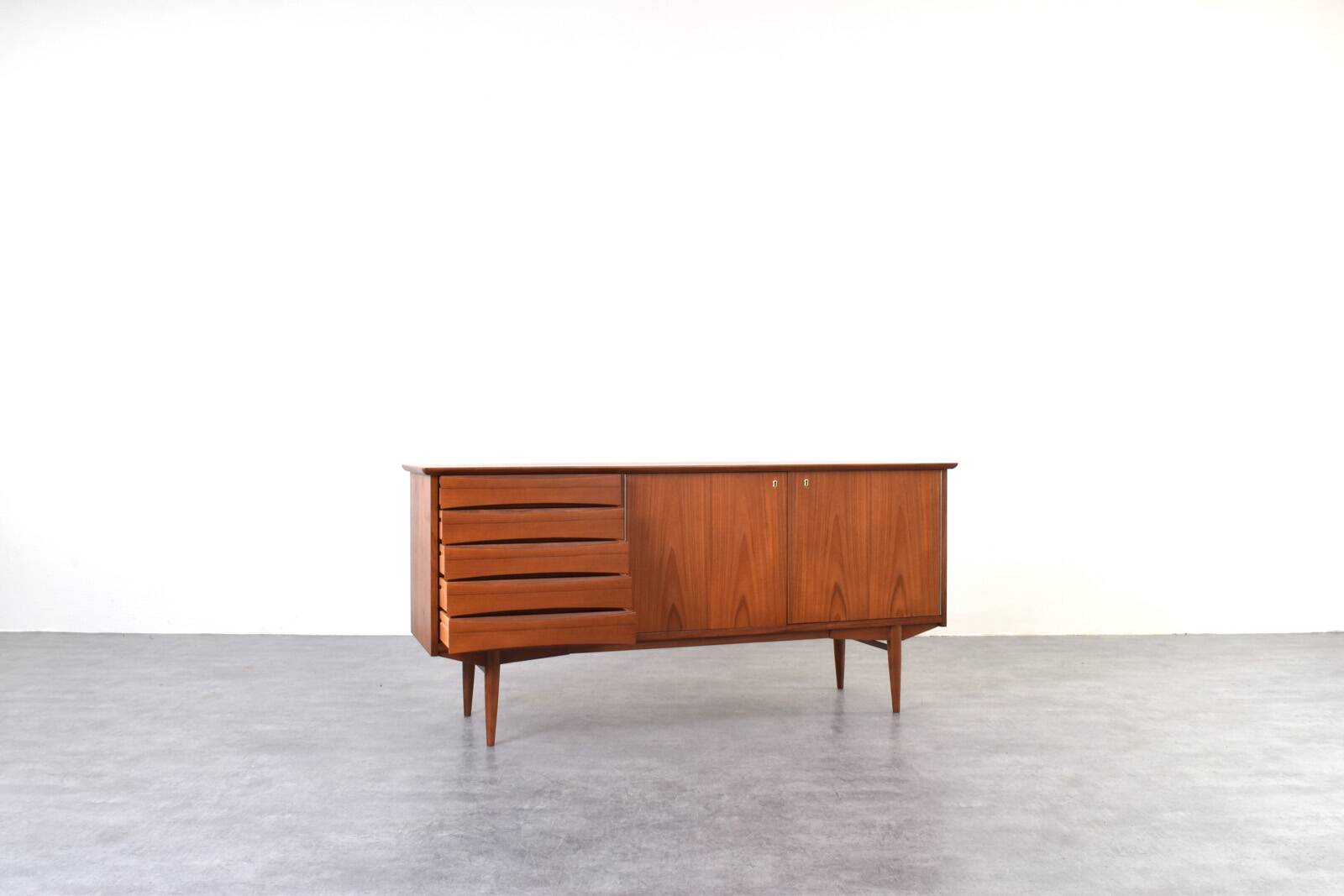 Teak enfilade from the mid-century by Frederik Kayser, 1960s.
