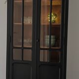 Armoire vitrée parisienne
