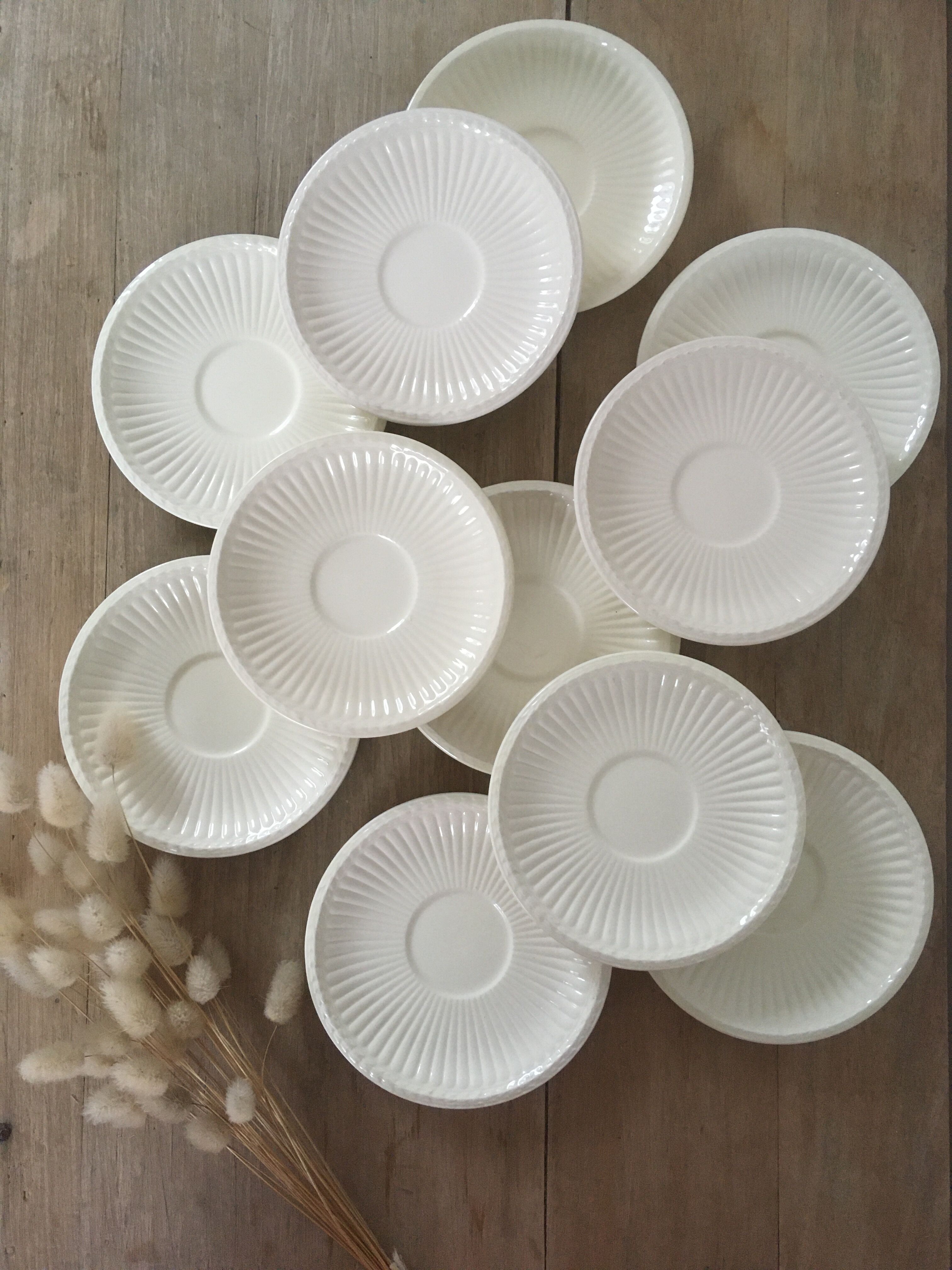 Wedgwood saucers model Edme