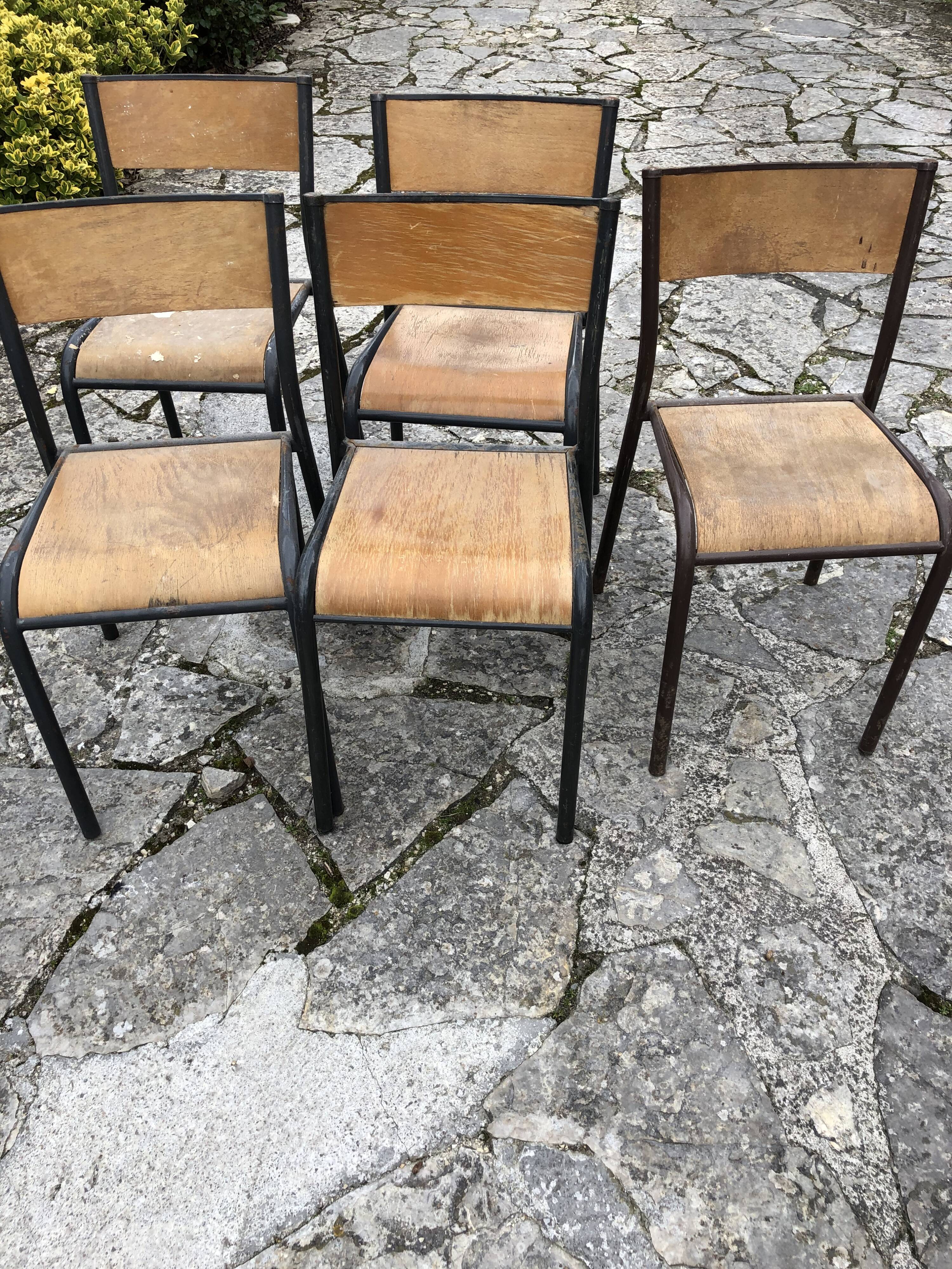 Adult schoolboy chairs