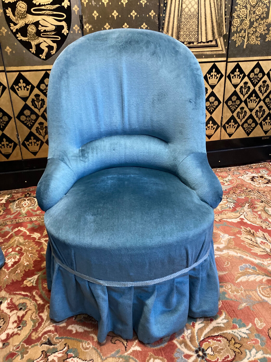 2 toad armchairs in blue velvet