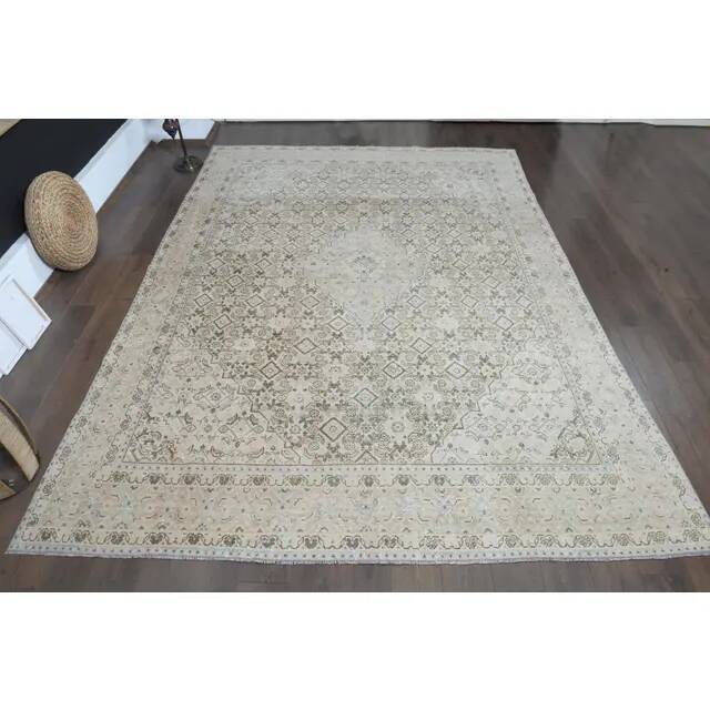 1970s Vintage Persian Handknotted Wool Beige Oversize Area Rug 276x380