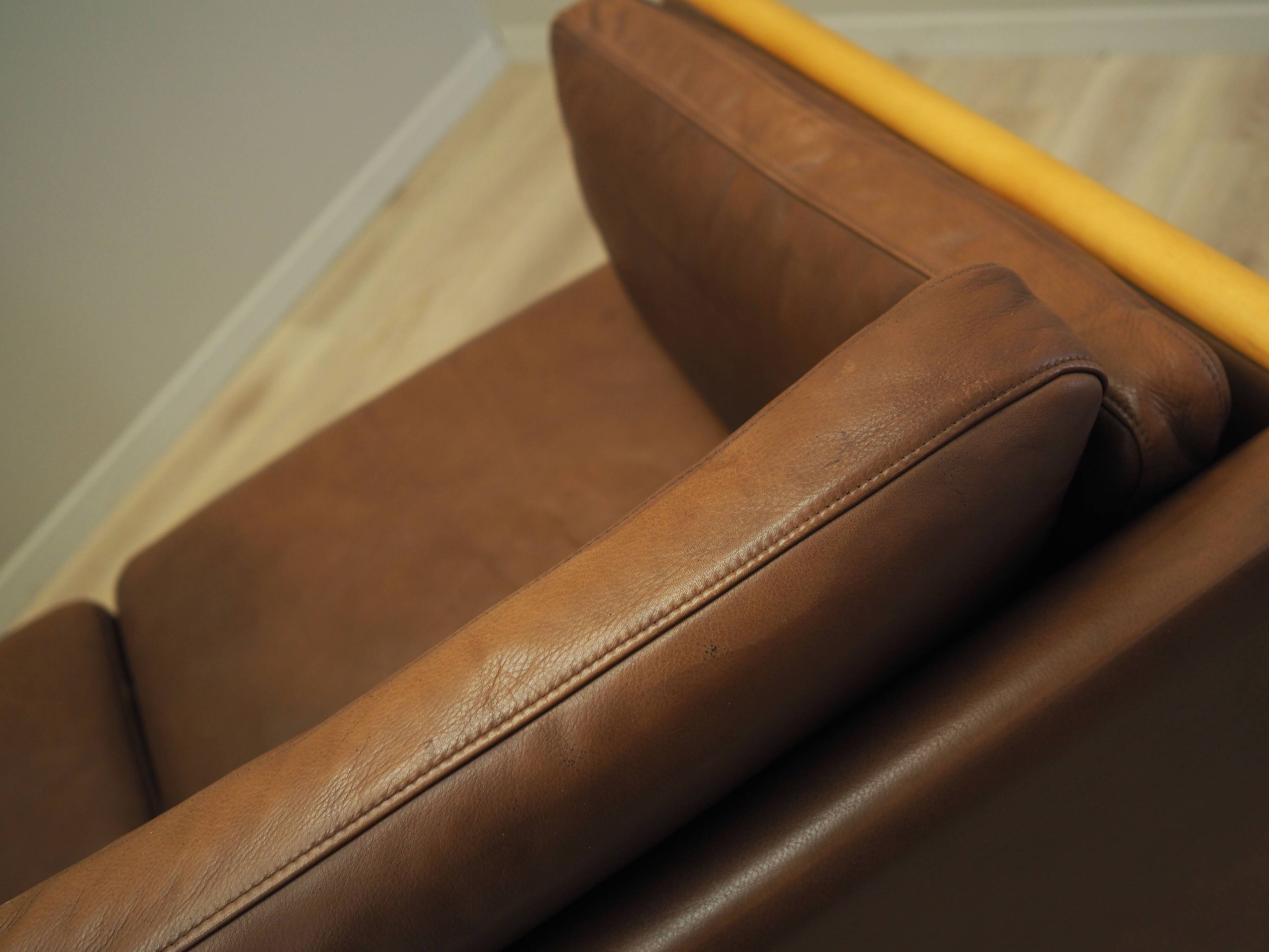 Brown leather sofa, Danish design, 1970s, production: Denmark