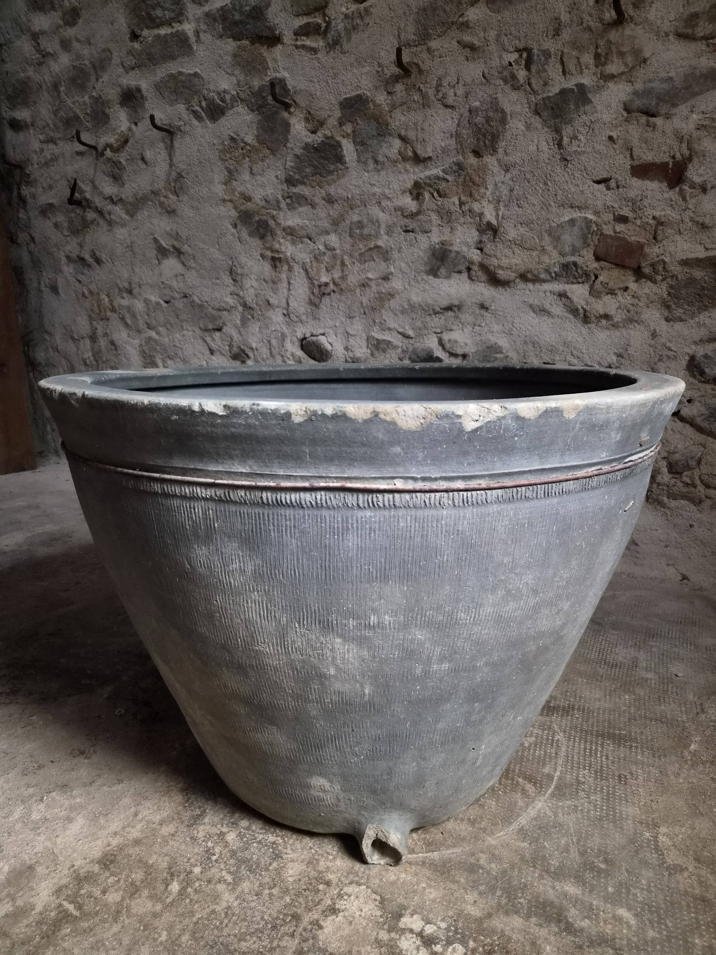 Antique terracotta planter – 19th-century laundry tub XXL