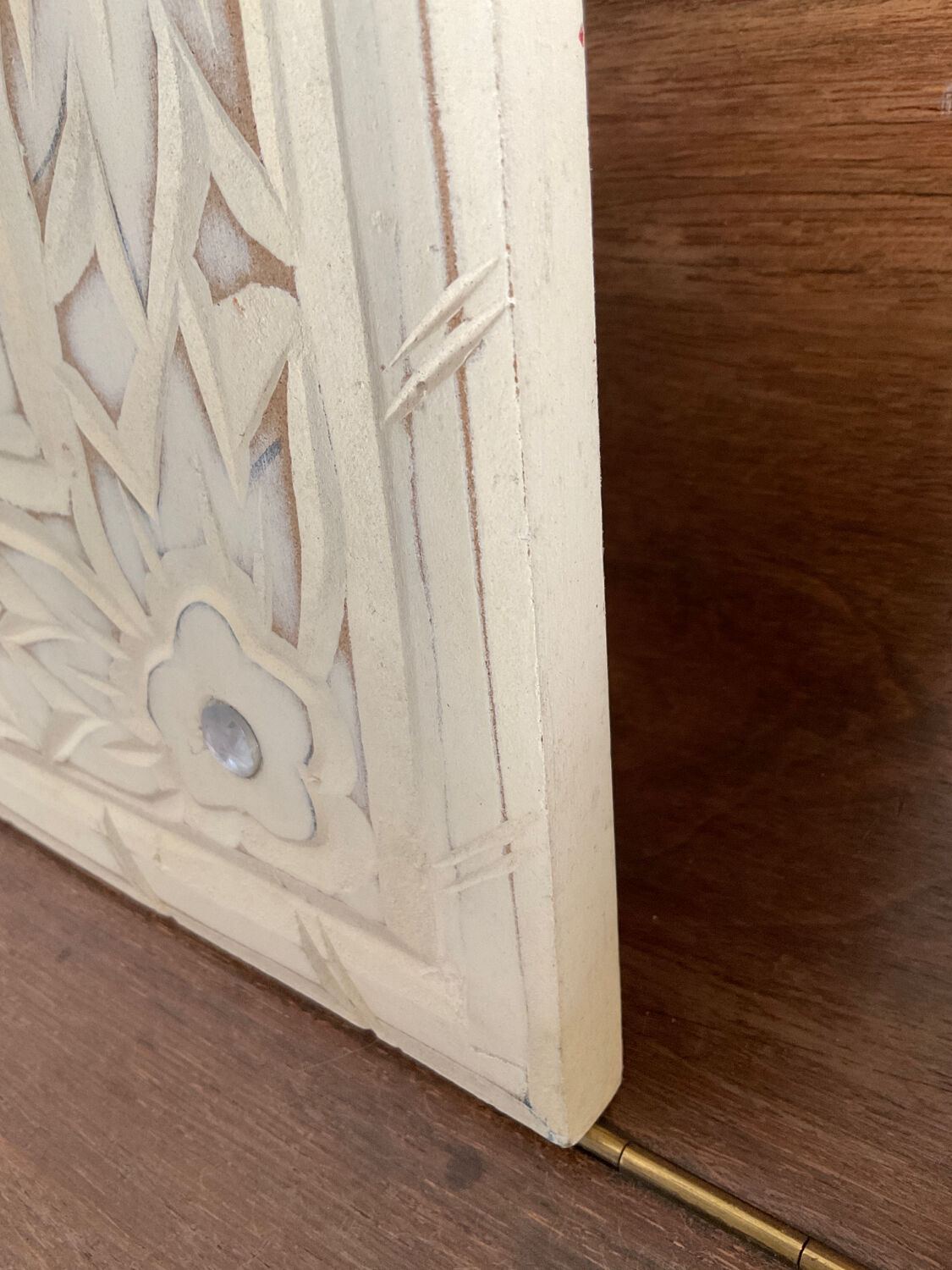 Miroir en bois sculpté