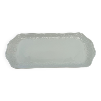 White porcelain cake dish