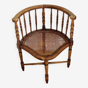French antique rounded back wooden spindle corner chair with rattan seat 4416