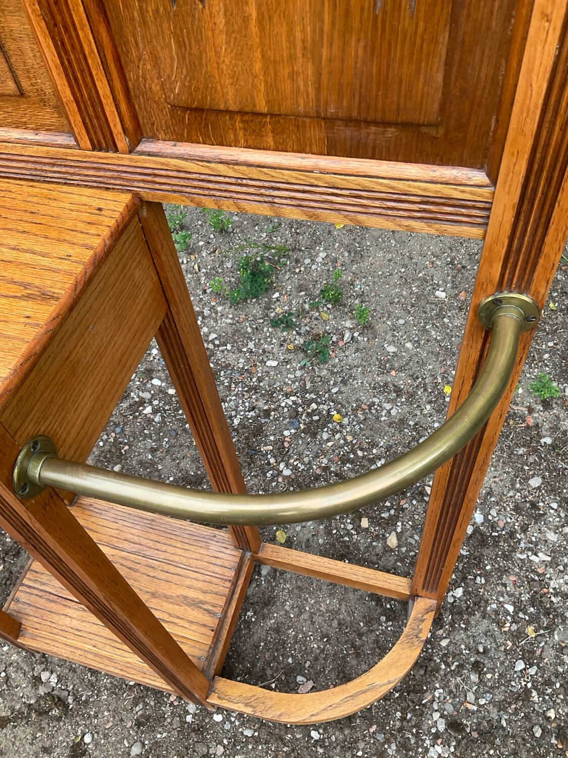 Art Deco oak cloakroom