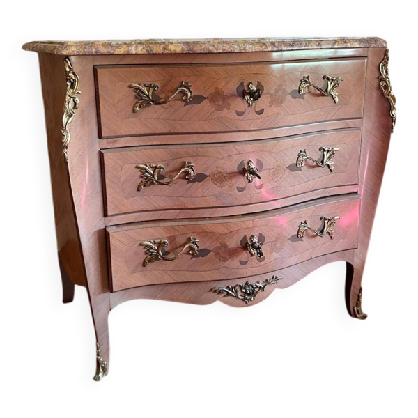 Commode style Louis XV