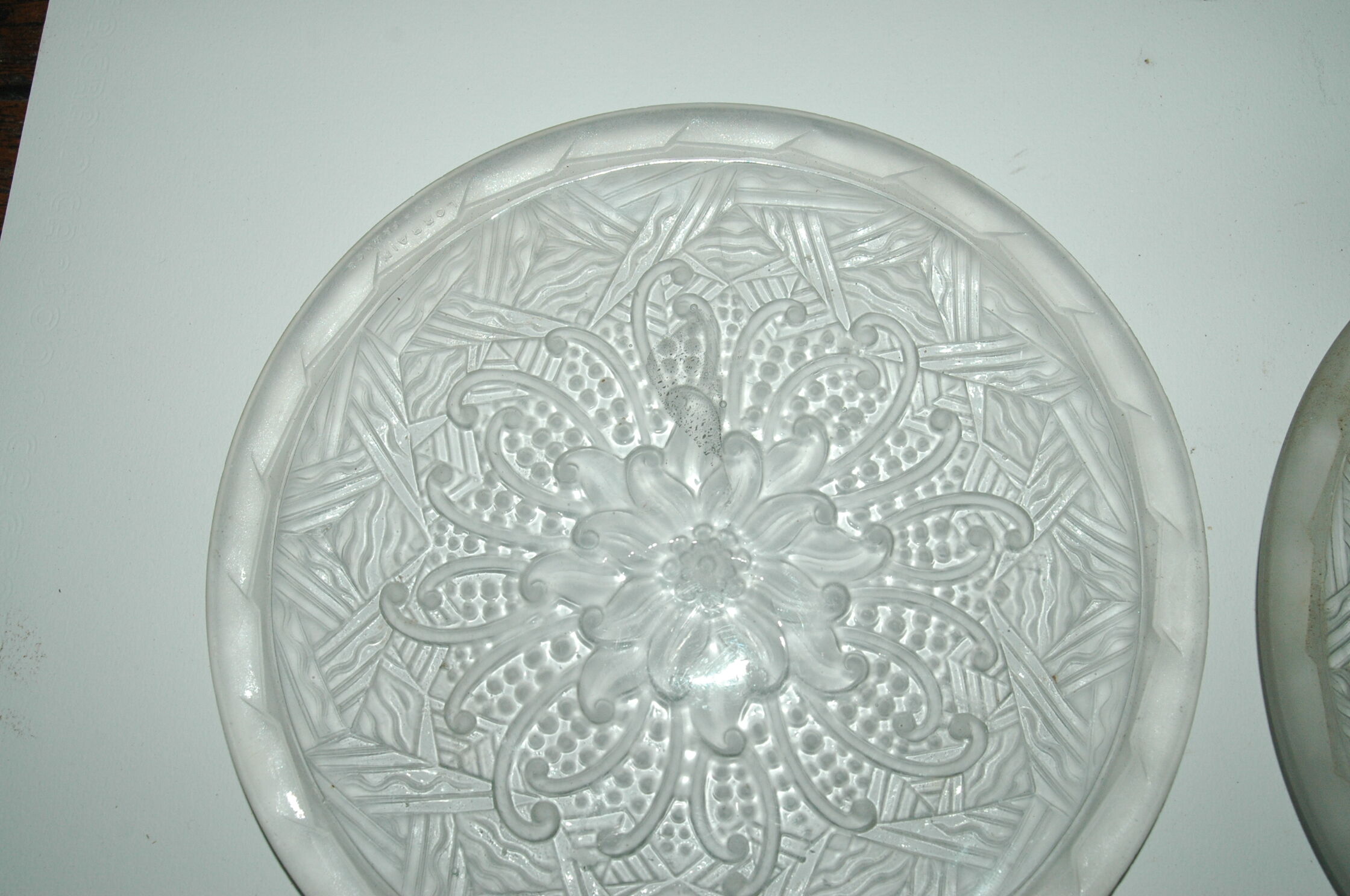 pair of art-deco plates in glass paste by Lorrain