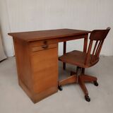 Vintage desk + chairs