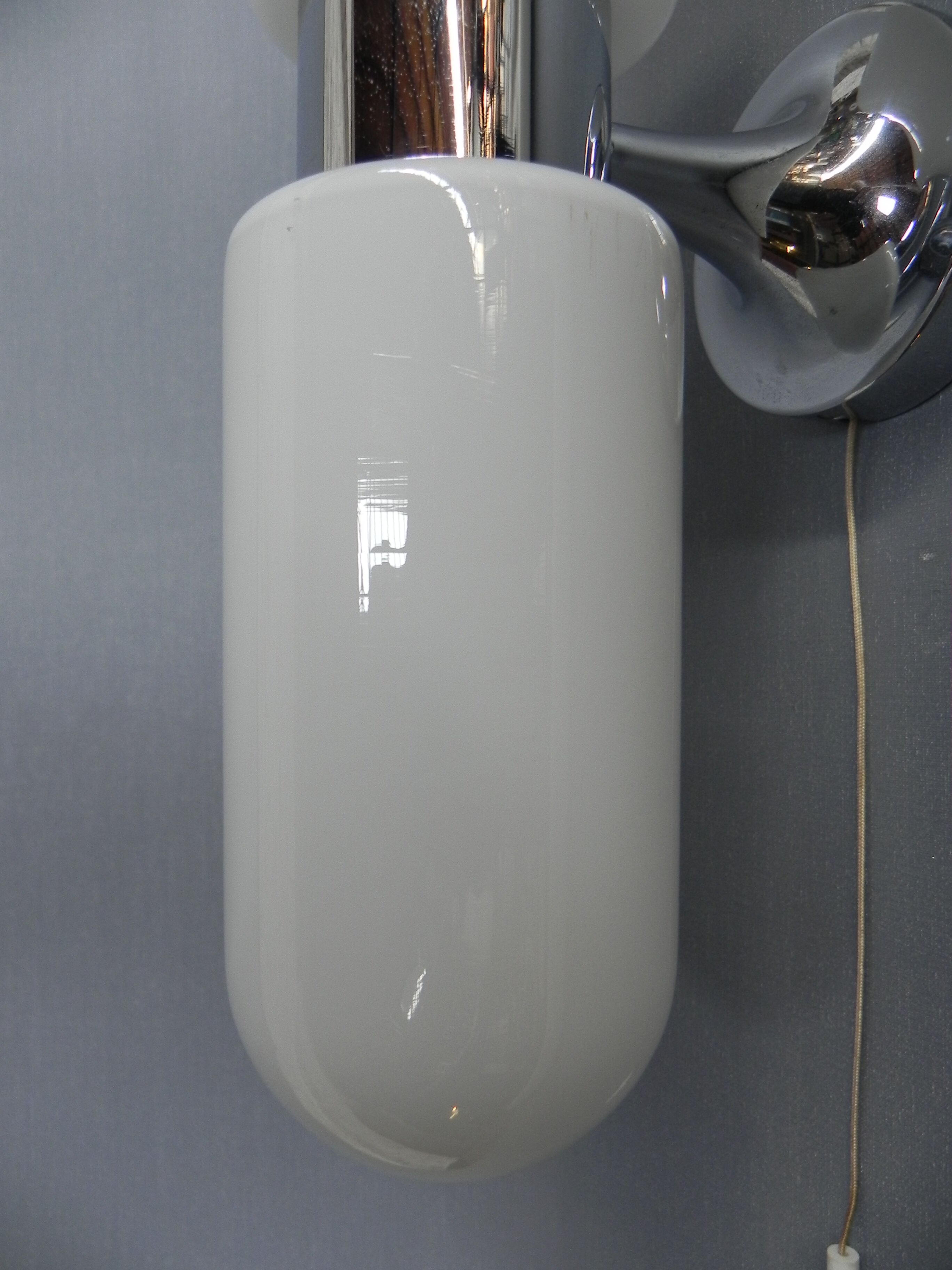 Vintage wall lamp with 2 glass caps