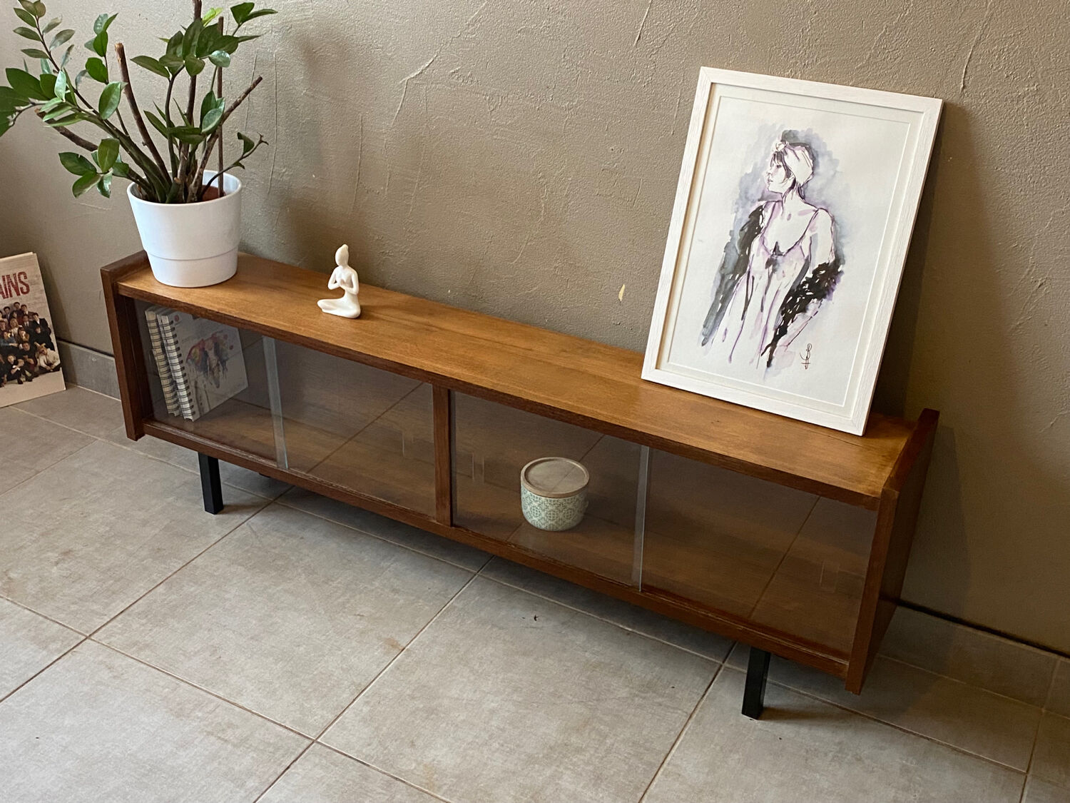 Mini vintage sideboard in vintage wood (removable windows)