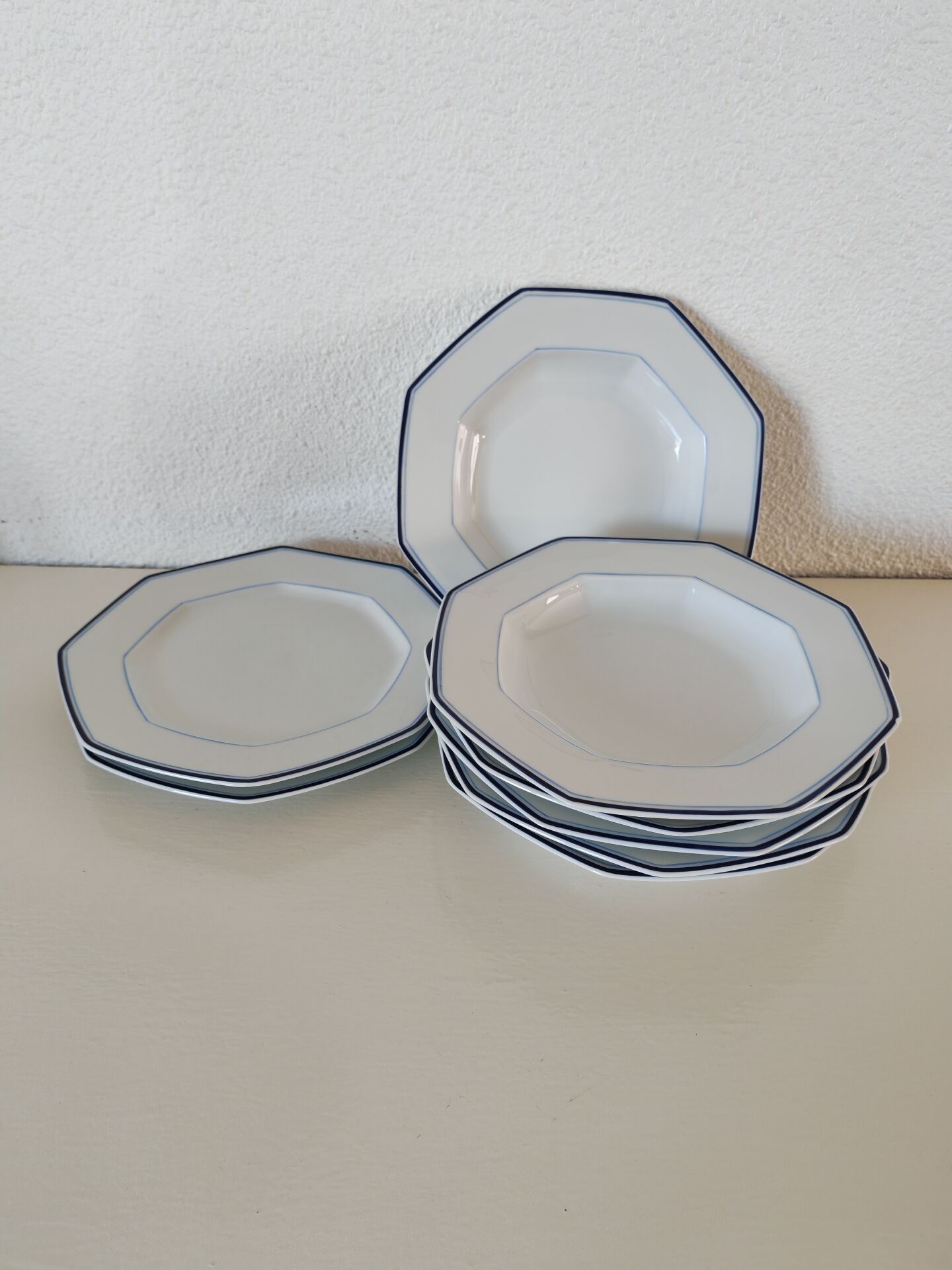 Set of 8 Raynaud Limoges porcelain plates