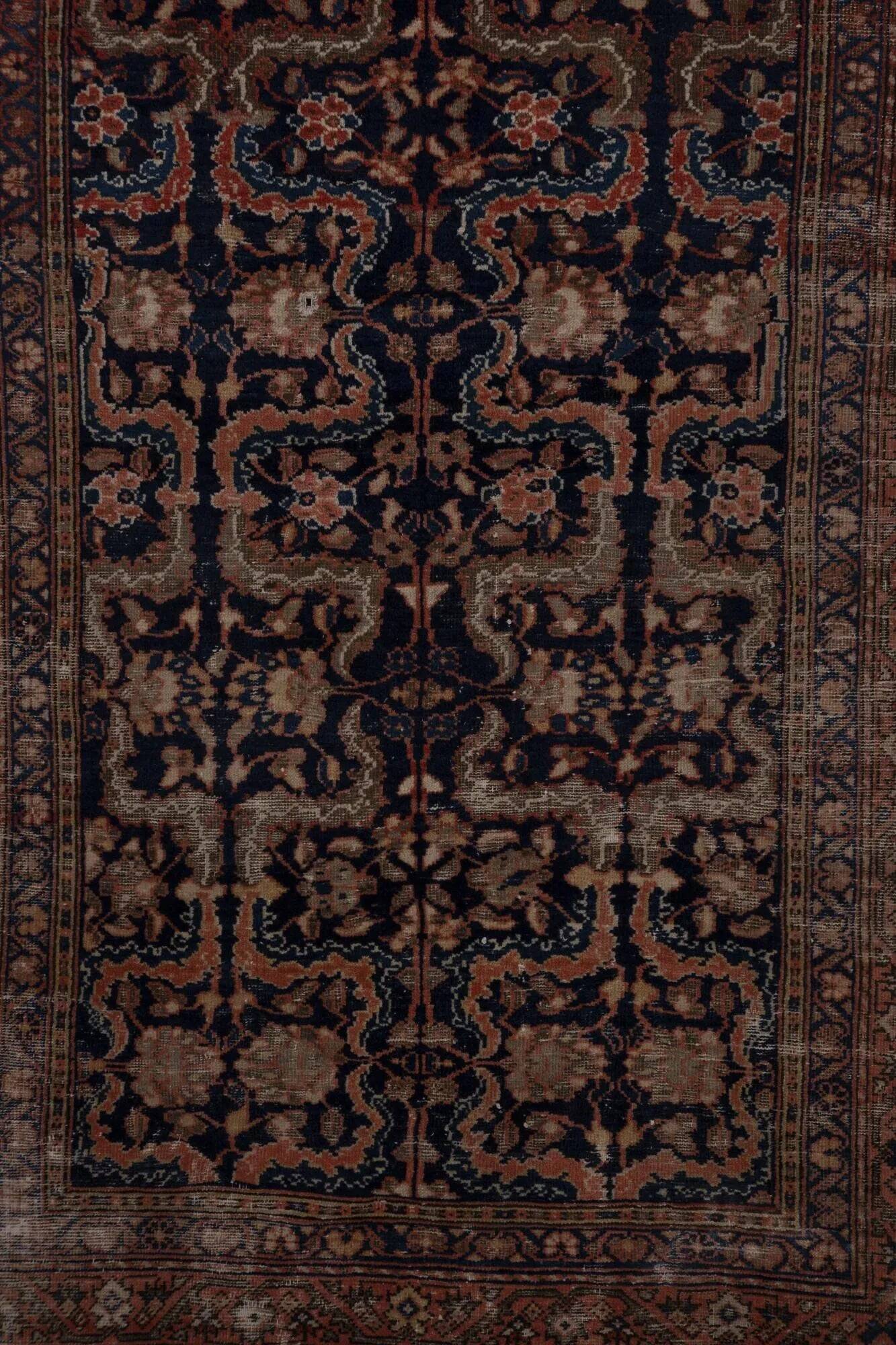 Vintage Turkish rug handmade 126x196 cm