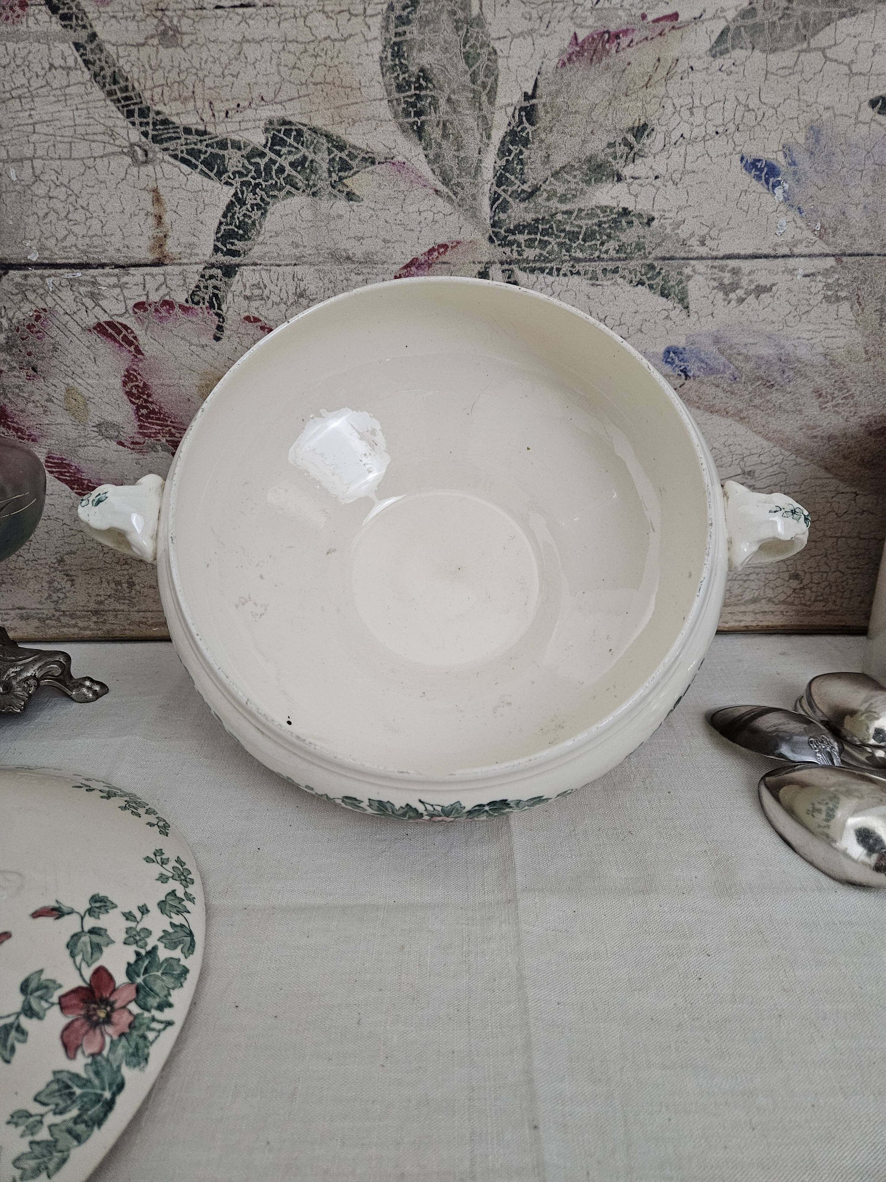 Soupière en faïence de Longchamp