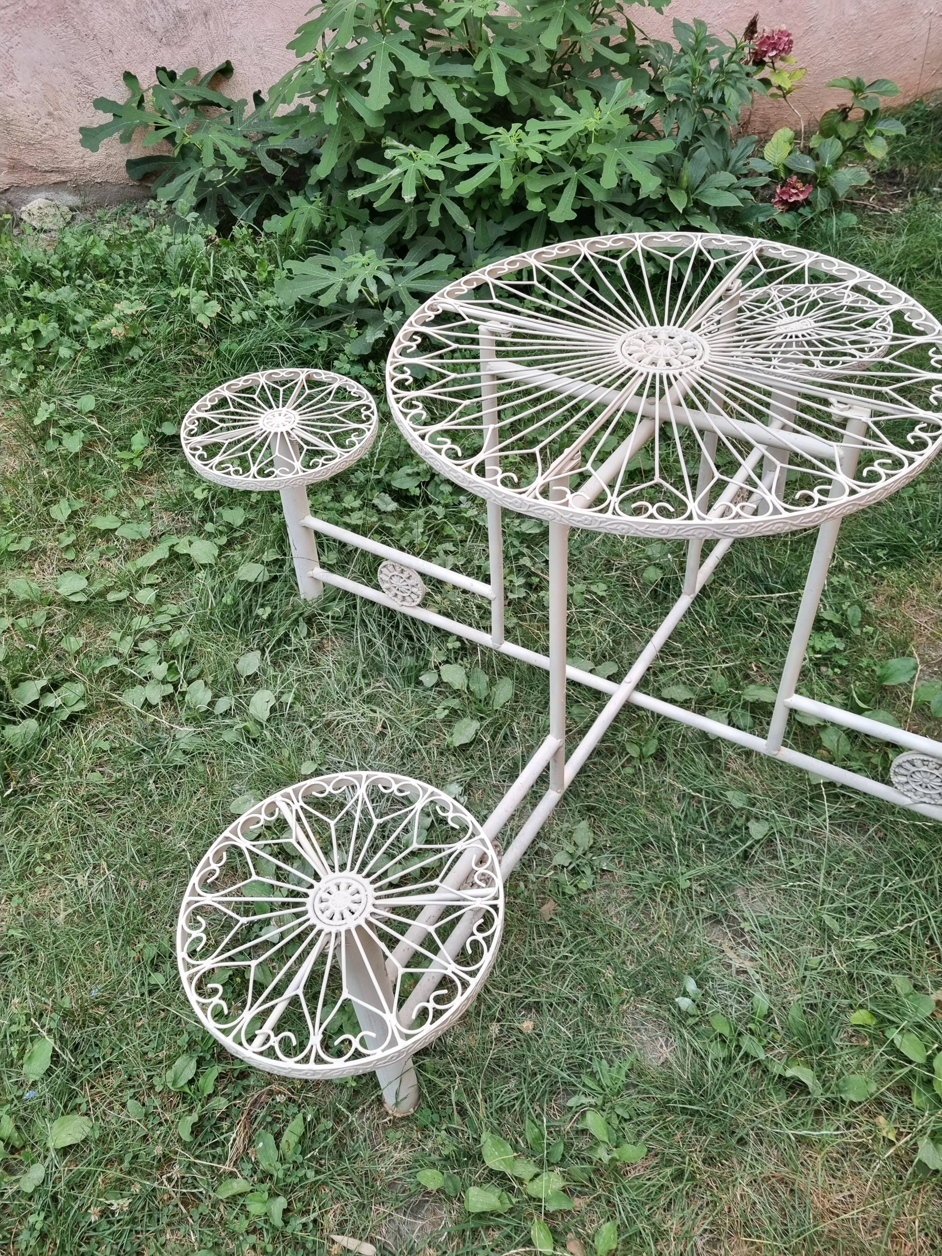 Metal garden table 60s
