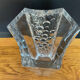 Hexagonal vase Riihimäen Lasi vintage in moulded glass