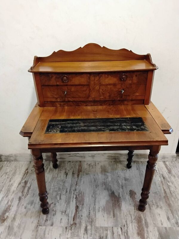 Bureau/ table à écrire