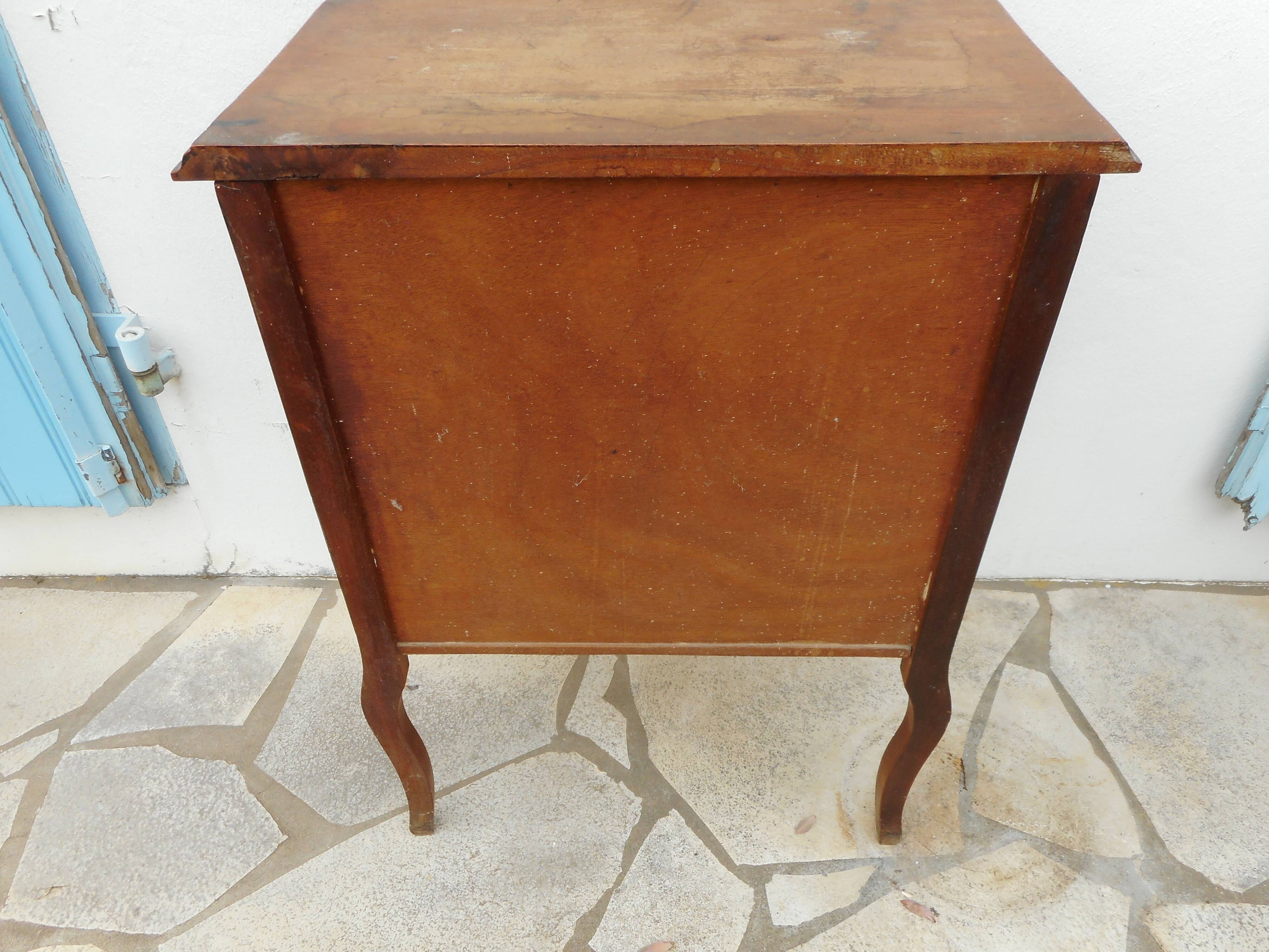 Furniture three drawers on stand